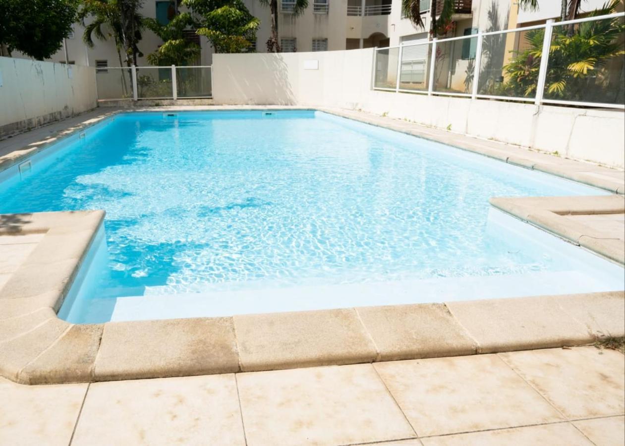 L'Ile Au Paon - Appartement T2 Avec Piscine Et Parking Лес Абимес Екстериор снимка